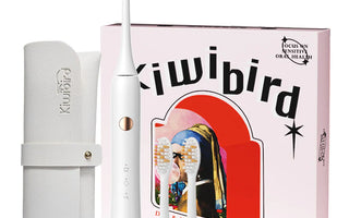 The Essential Guide to Electric Toothbrush Use and Travel